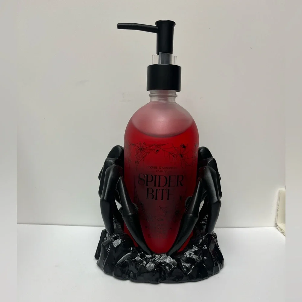 NWT ⚜️🖤⚜️ Asquith Somerset Spider Bite Midnight Black Vanilla scented hand soap